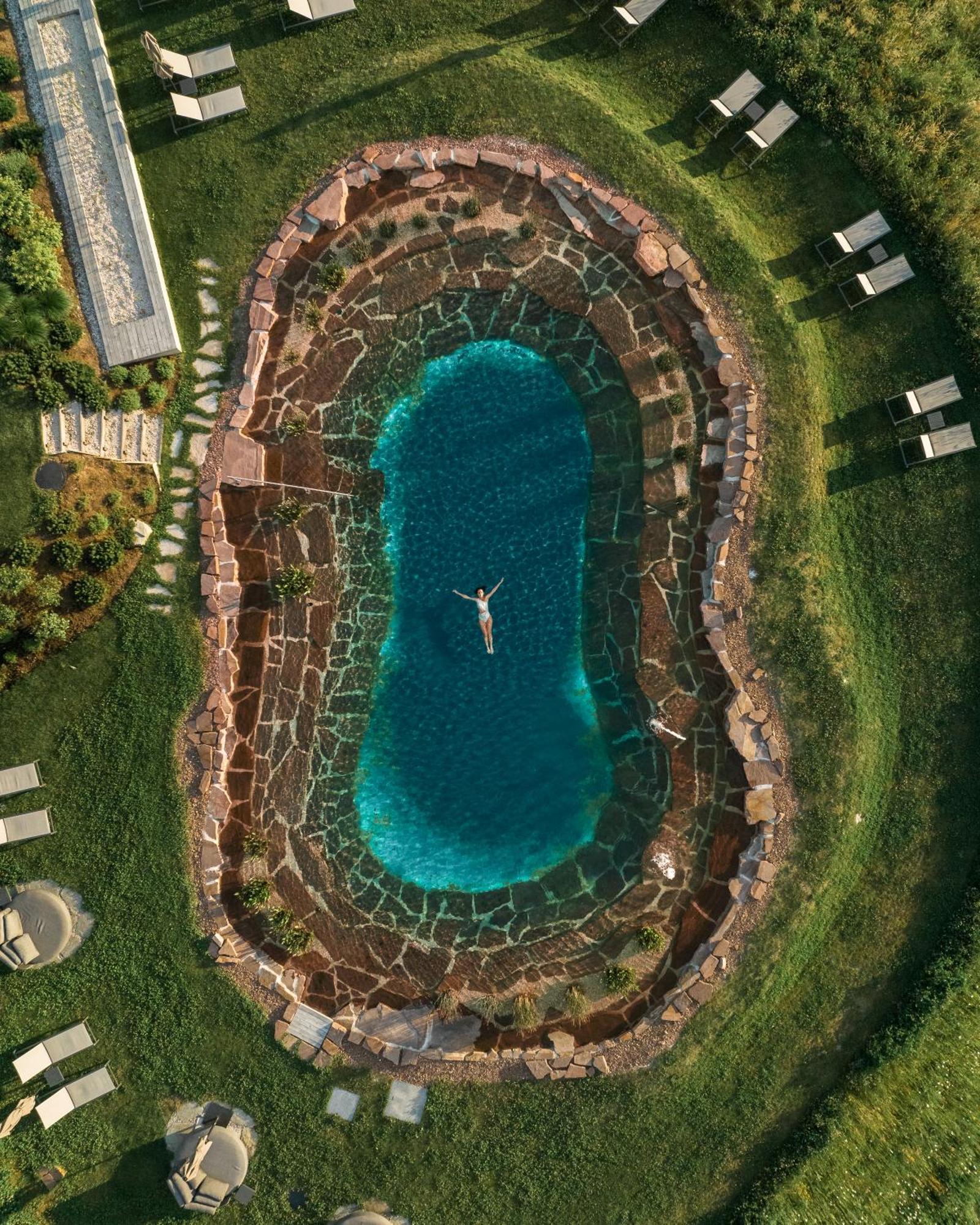 Santre Dolomythic Home Брессаноне Экстерьер фото Aerial view of the pool